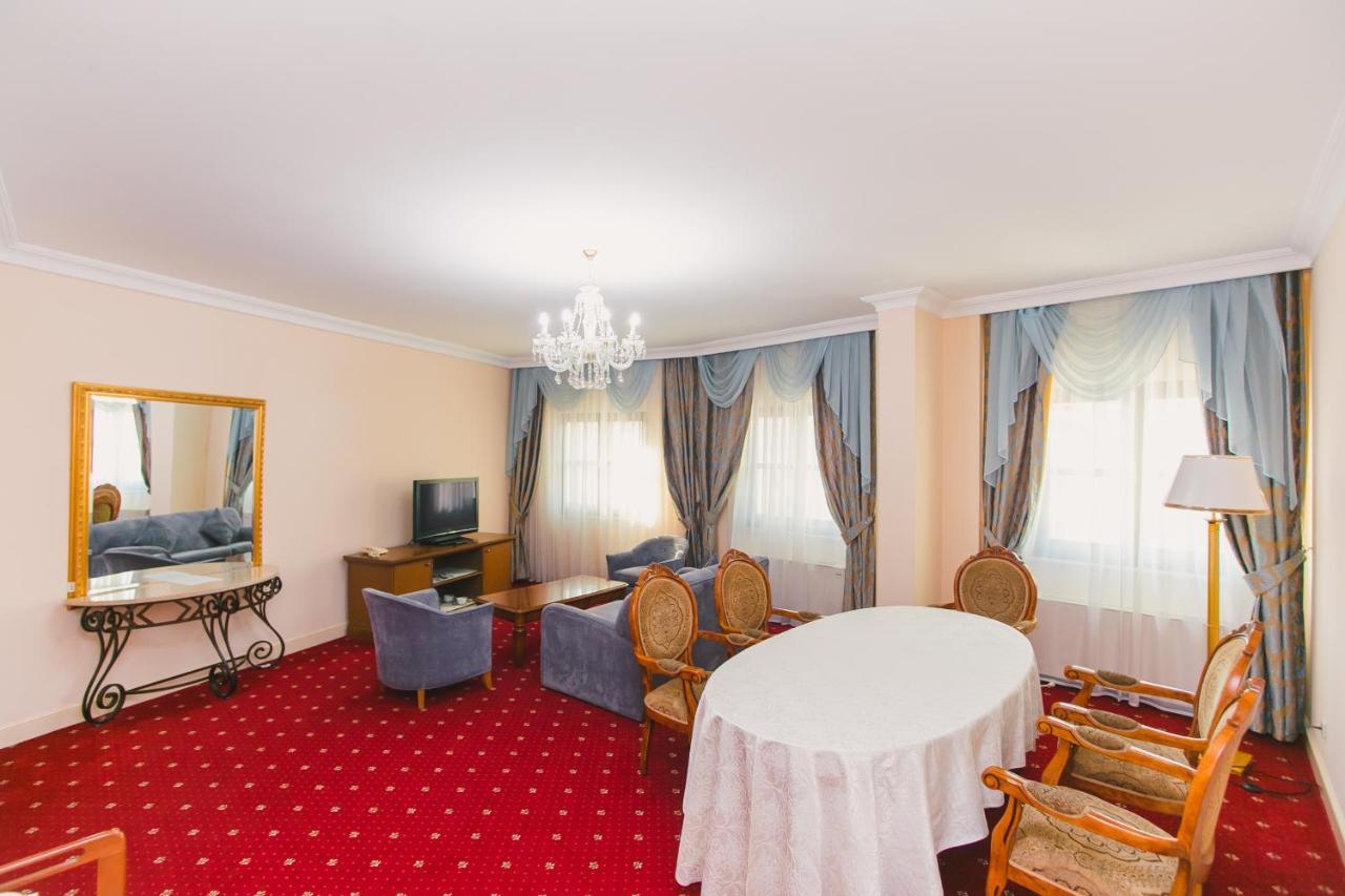 Hotel Акку à Astana Extérieur photo
