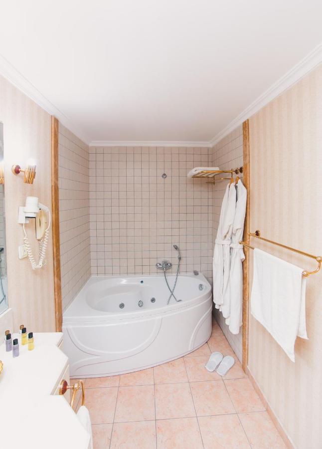 Hotel Акку à Astana Extérieur photo