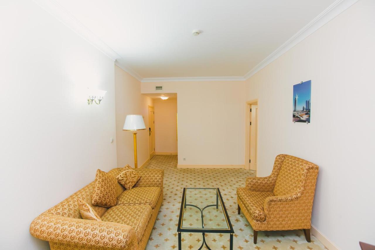 Hotel Акку à Astana Extérieur photo